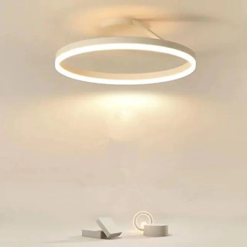 50 cm:n himmennettävä LED-rengasvalaisin, metallia/akryyliä, musta/valkoinen