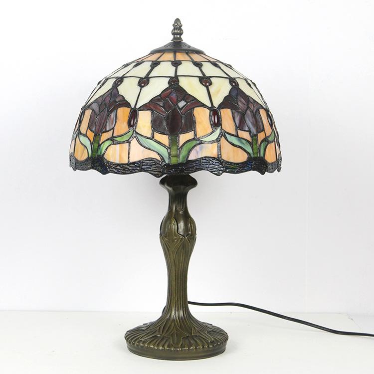 Tiffanybordslampa i färgat glas - 45 cm E26, glas och metall