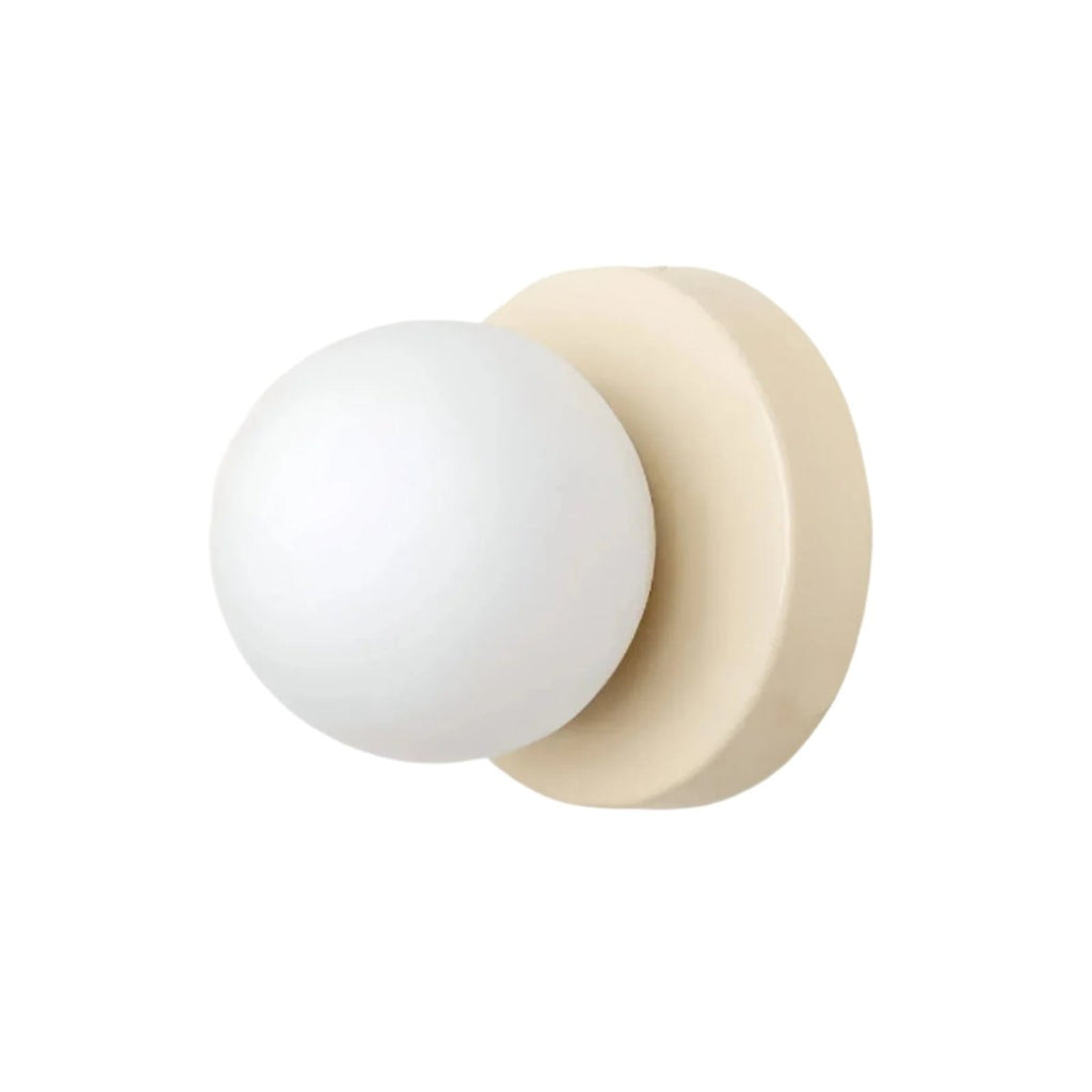 Nordische LED-Wandleuchte - Glaskugel, schlanke Metallbasis