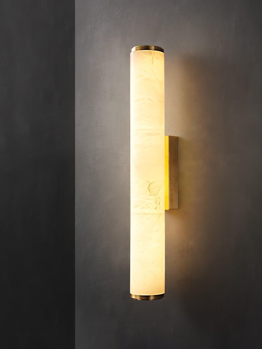 Moderne Wandleuchte mit Alabasterrohr – ein LED-Leuchtmittel