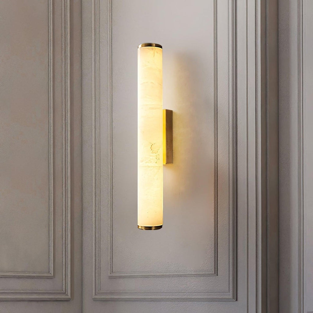 Moderne Wandleuchte mit Alabasterrohr – ein LED-Leuchtmittel