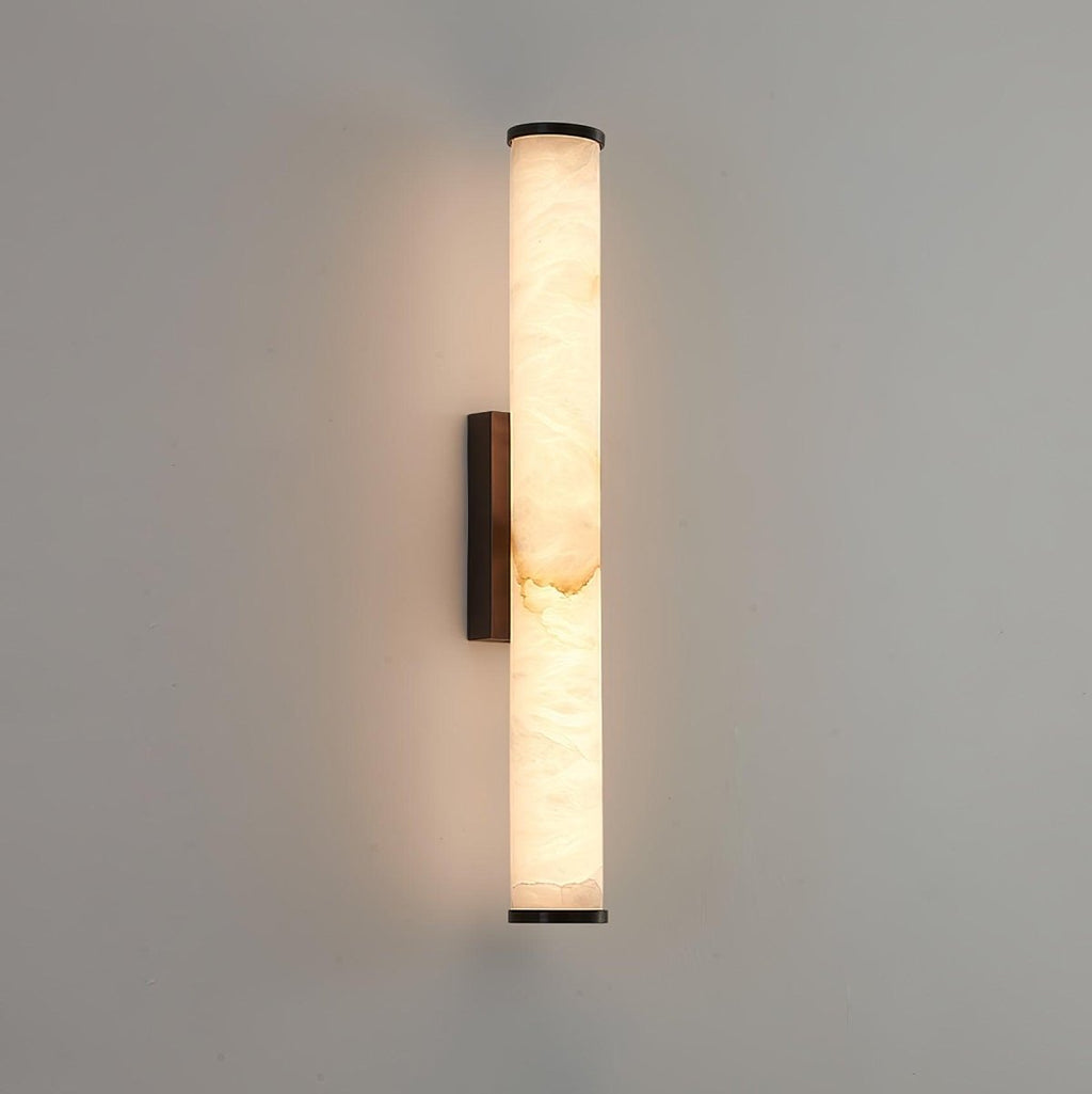 Moderne Wandleuchte mit Alabasterrohr – ein LED-Leuchtmittel