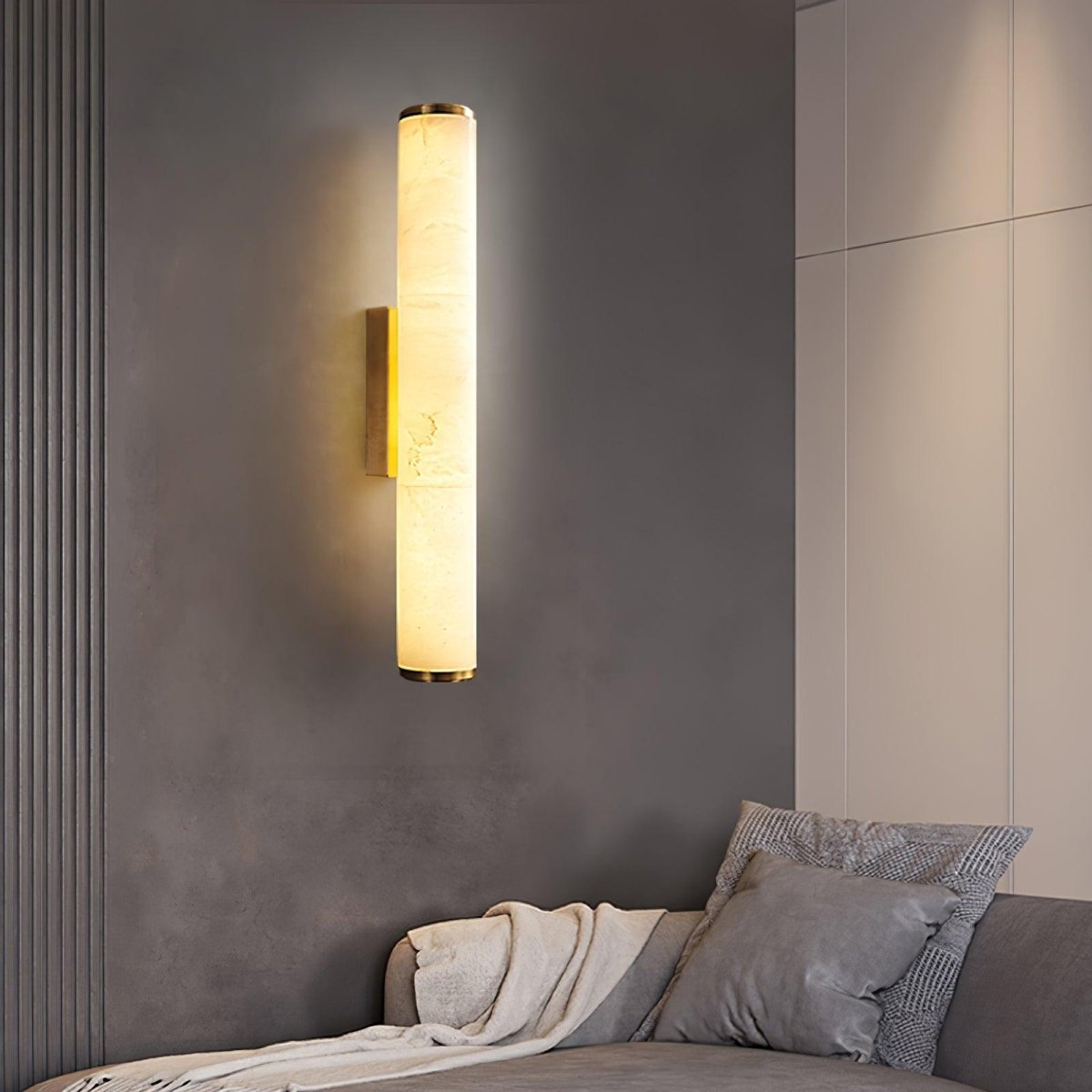 Moderne Wandleuchte mit Alabasterrohr – ein LED-Leuchtmittel