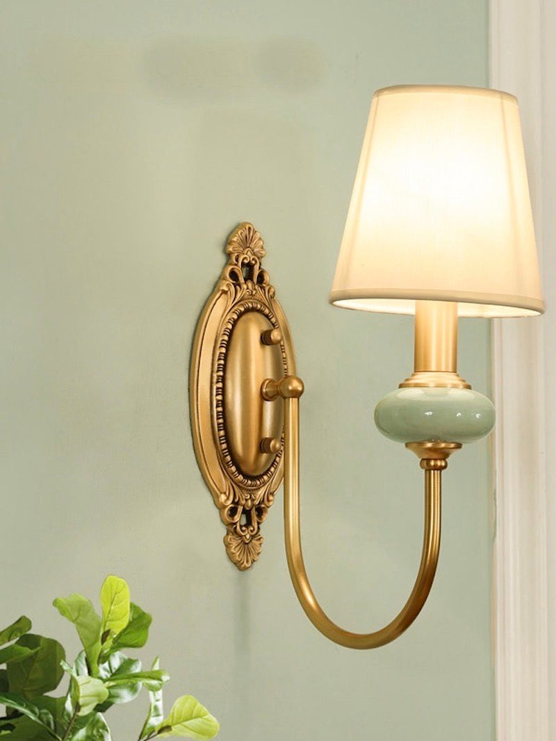 Keramische wandlamp met stoffen kap, 1 of 2 E27-lampen