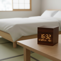 Reloj despertador LED cúbico - pantalla digital compacta, temporizador de mesita de noche