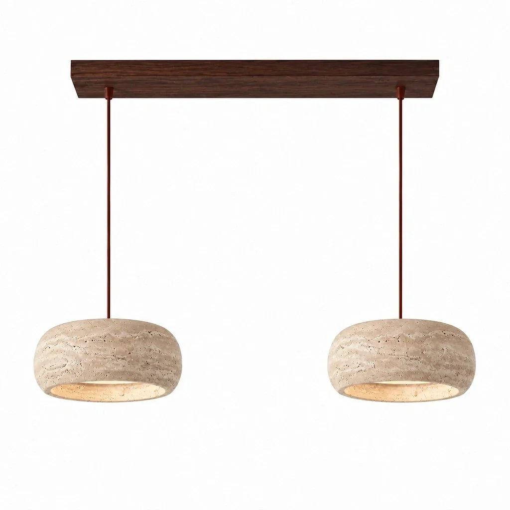 Lampada a sospensione in travertino — pietra naturale color crema, wabi-sabi