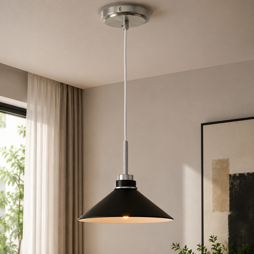 Kegelförmige Pendelleuchte — dimmbarer Landhausstil