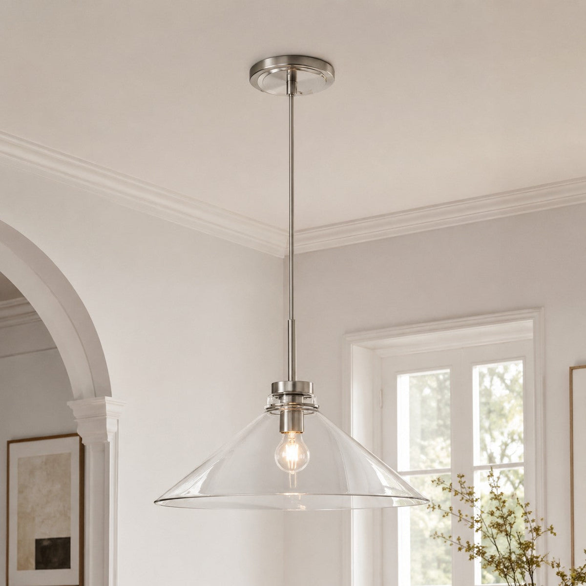 Kegelförmige Pendelleuchte — dimmbarer Landhausstil