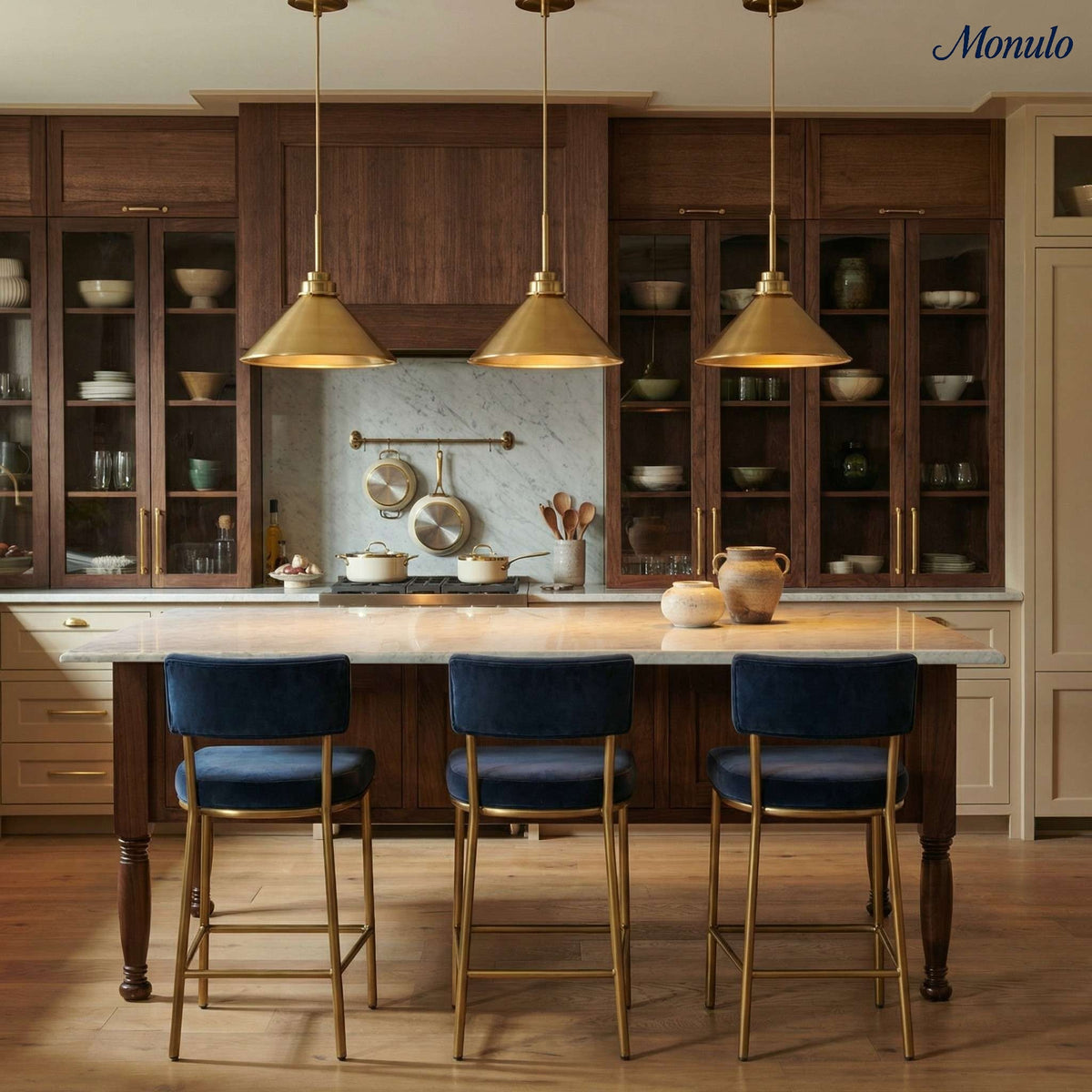 Kegelförmige Pendelleuchte — dimmbarer Landhausstil