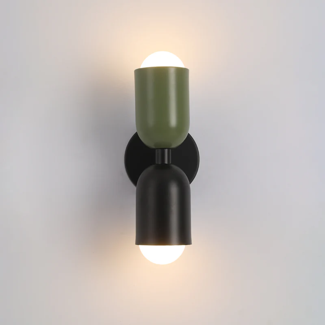 מנורת קיר מודרנית ממתכת - מסגרת גלילית עם שתי נורות