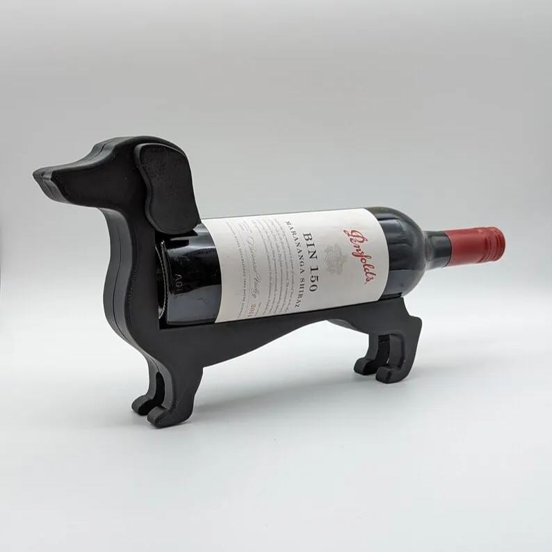 Botellero de resina con forma de perro salchicha, negro/gris/violeta/rojo/amarillo/azul