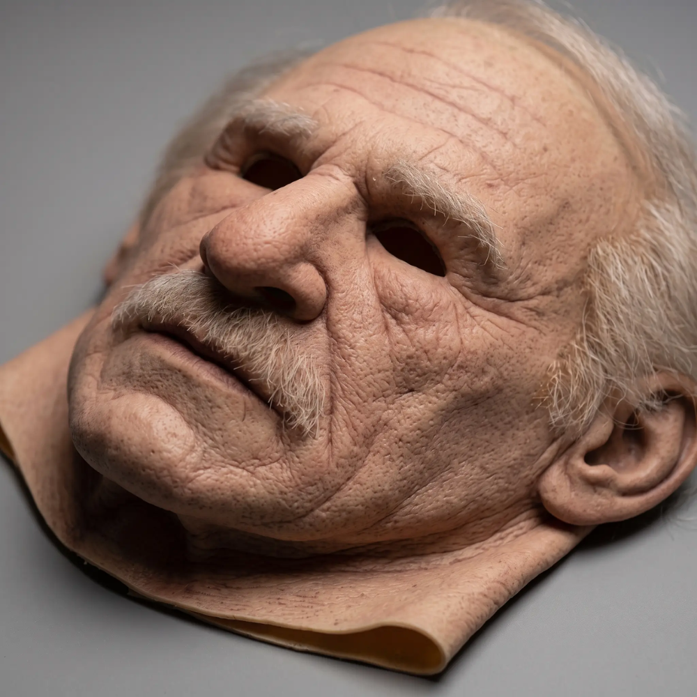 Realistisk latexmaske af figur - bevægelig kæbe, voksenstørrelse