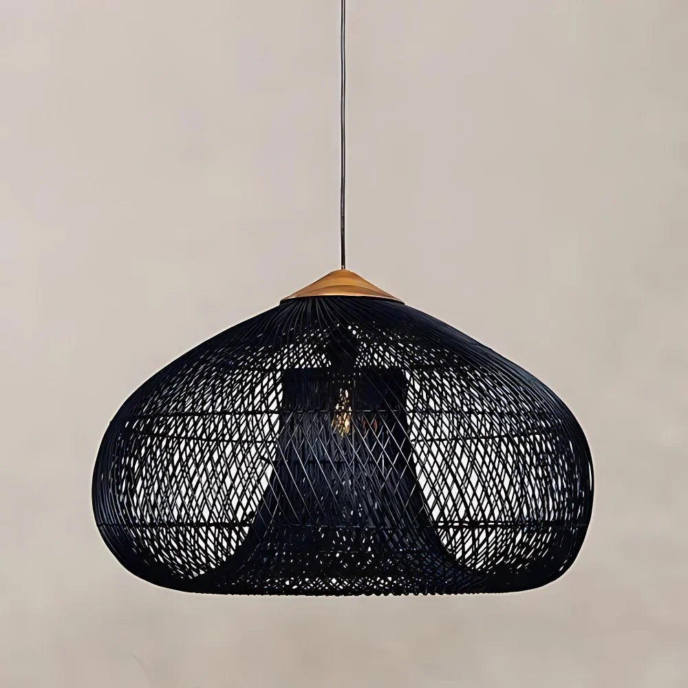 Lampă suspendată din ratan, lucrată manual - decor Japandi boho