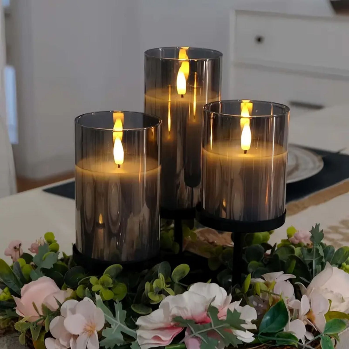 LED-ljusset, svart glas — fjärrkontroll, timer, realistisk låga