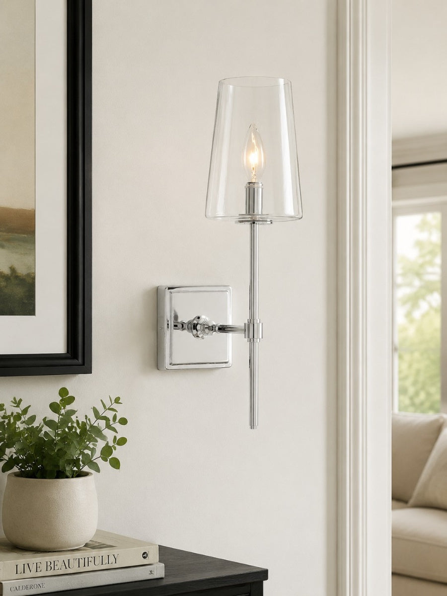Wandlamp van helder glas — configuratie van één tot drie lampen