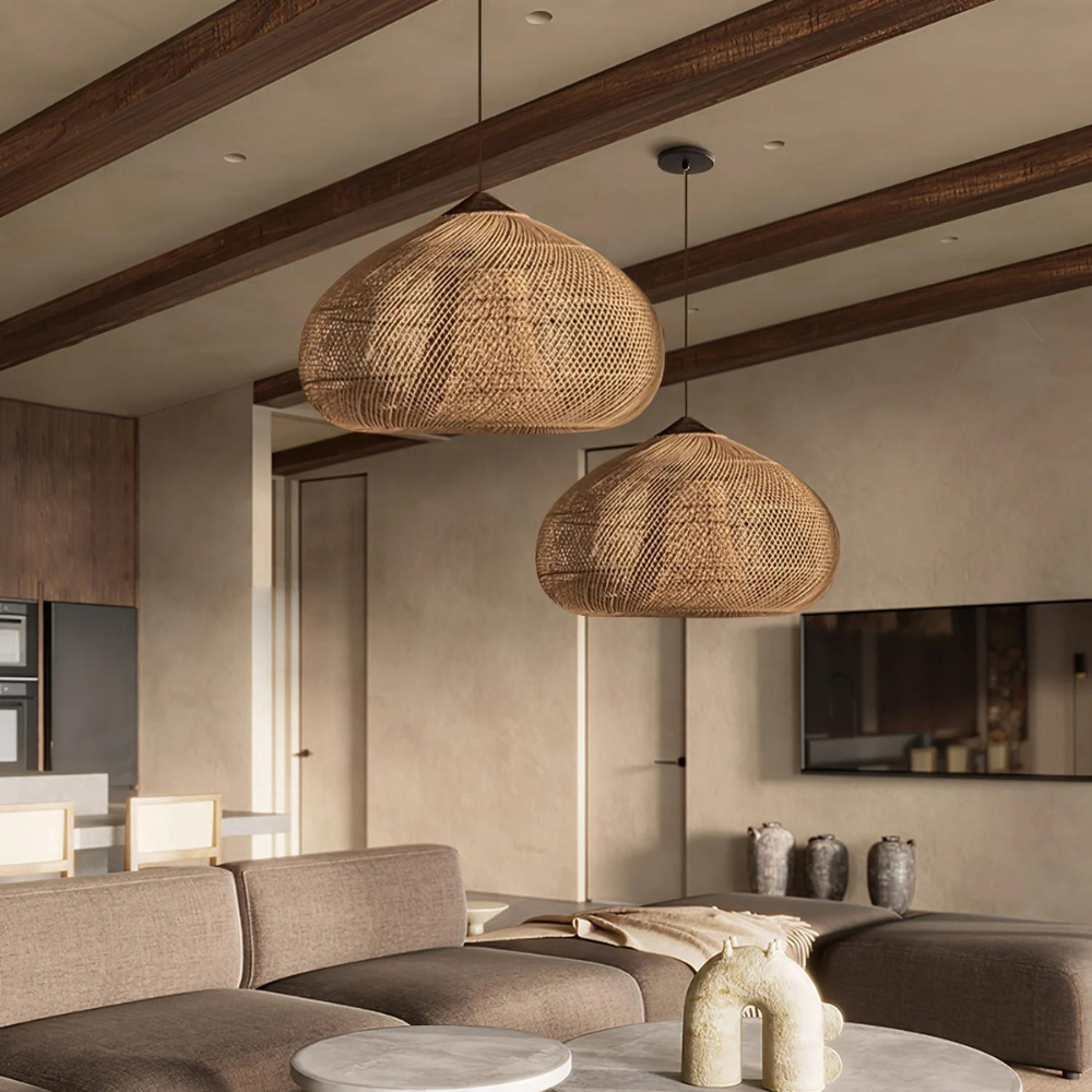 Lampă suspendată din ratan, lucrată manual - decor Japandi boho