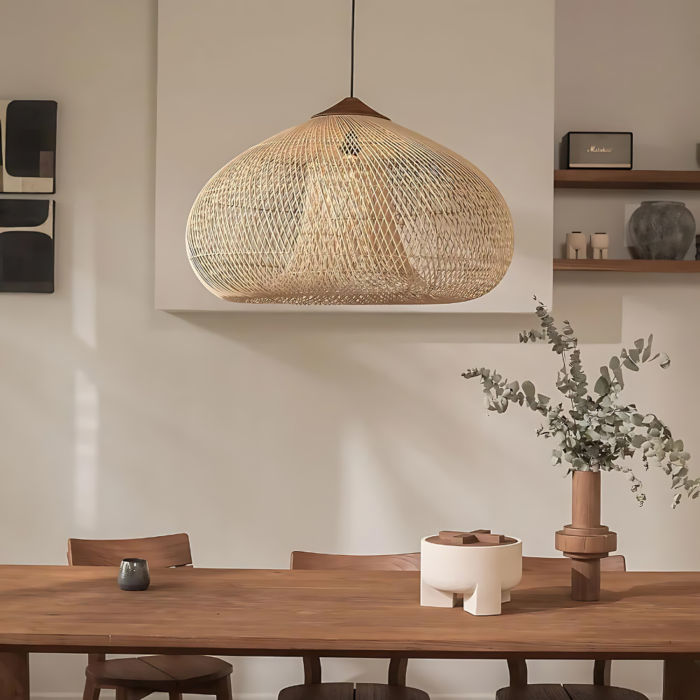 Lampă suspendată din ratan, lucrată manual - decor Japandi boho