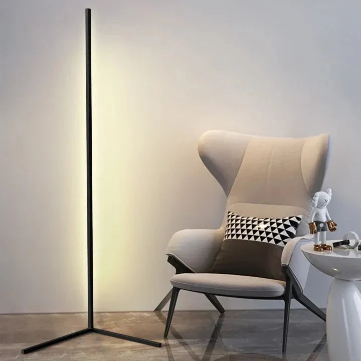 142cm LED-hjørnelampe af aluminium — dæmpbar, fjernbetjening, 3 farver