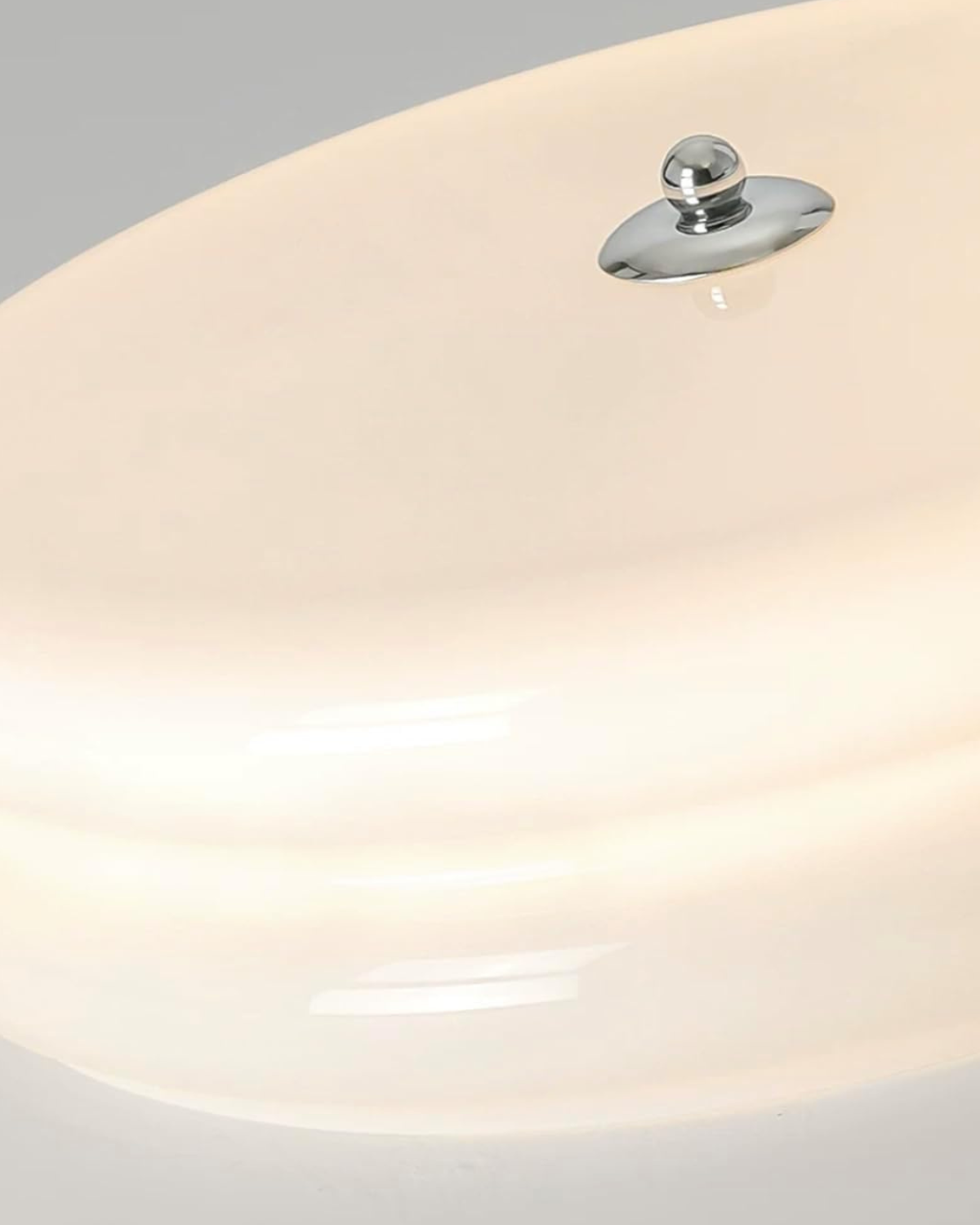 Lámpara de techo Art Déco — Beige, detalle cromado, luz cálida