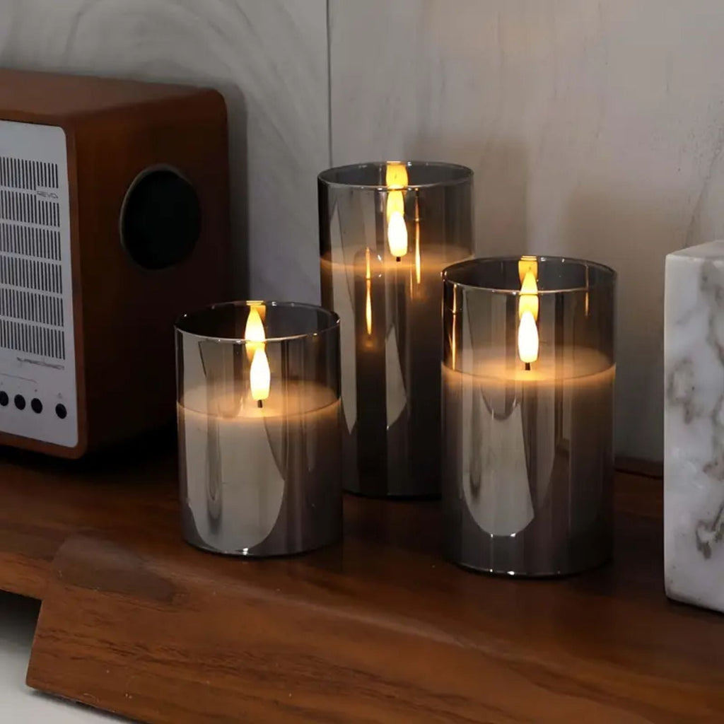 LED-ljusset, svart glas — fjärrkontroll, timer, realistisk låga
