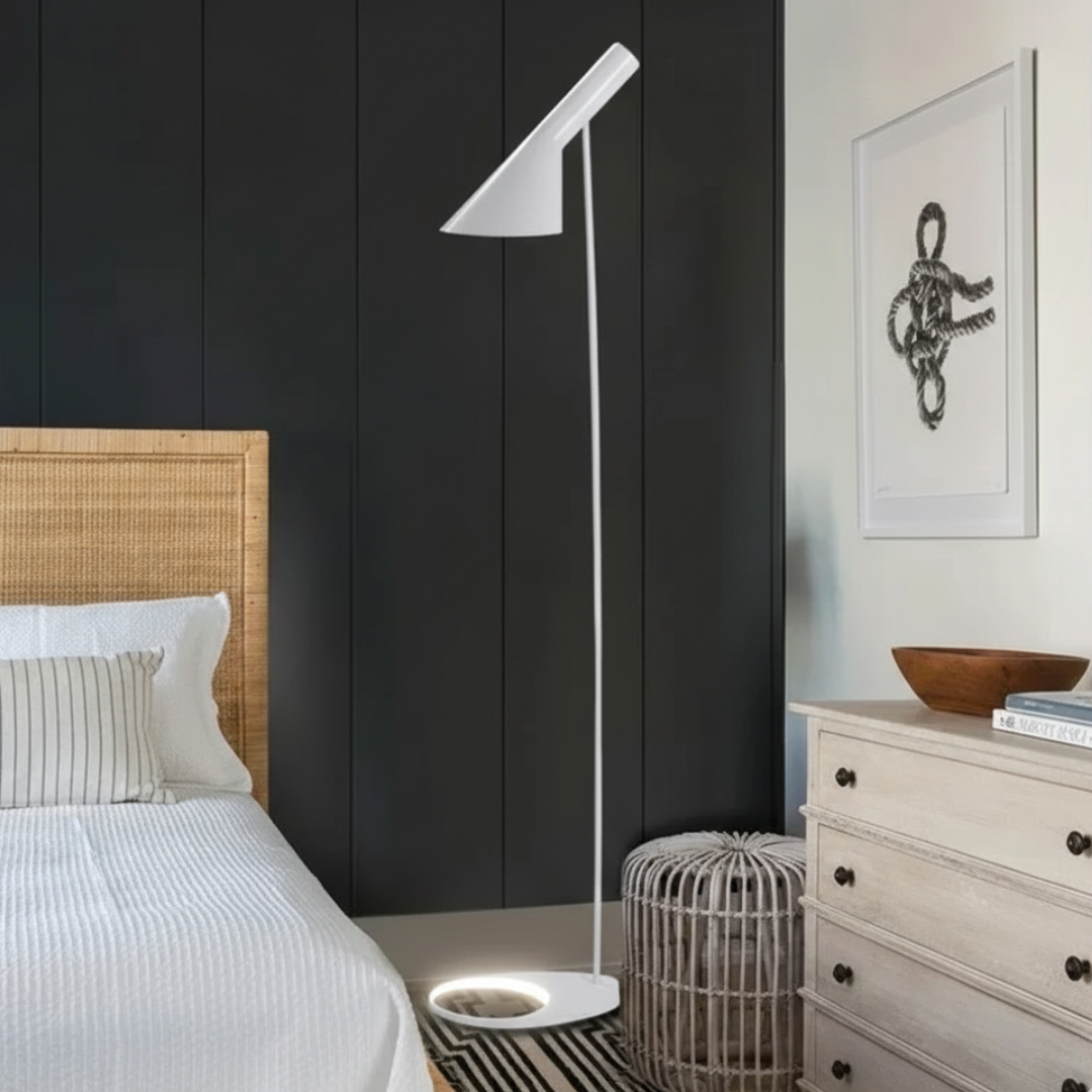 Nordic Minimalist LED Floor Lamp — Anti-Glare Illumination, Streamlined Silhouette