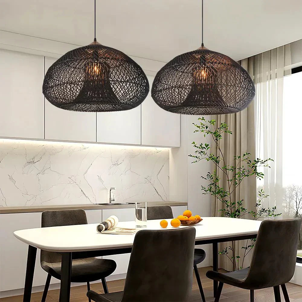 Lampă suspendată din ratan, lucrată manual - decor Japandi boho