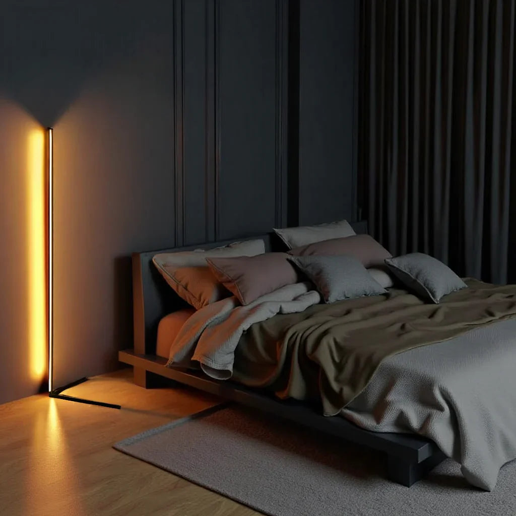142 cm LED-gulvlampe i aluminium — dæmpbar med fjernbetjening