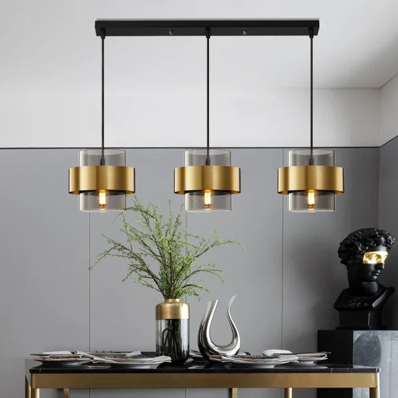 Lustre Aurelia Noir — Cadre en laiton intégré et abat-jour en verre fumé