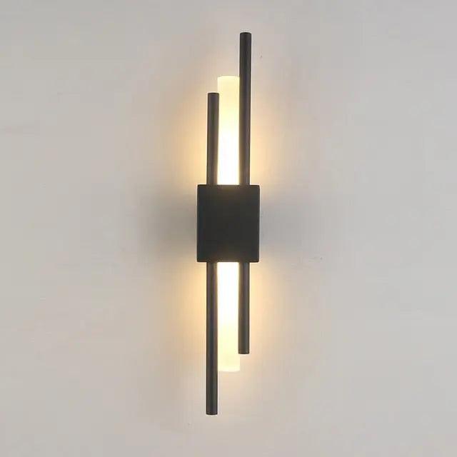 Adan-Metallwandleuchte — Verstellbarer Arm, Schwarz oder Gold