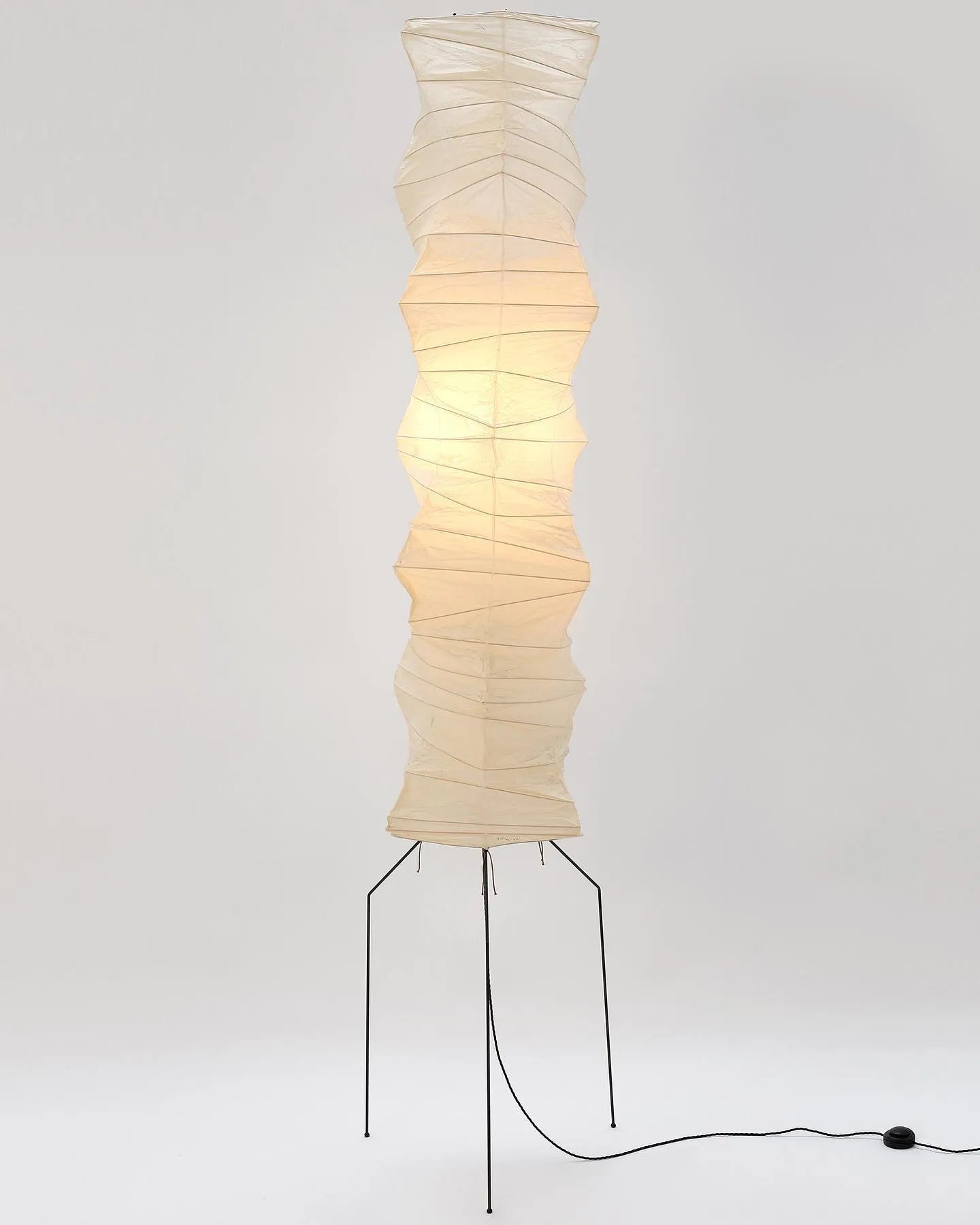 Hikaru Minimalist Design Floor Lamp — Soft Ambient Glow Rice Paper Shade