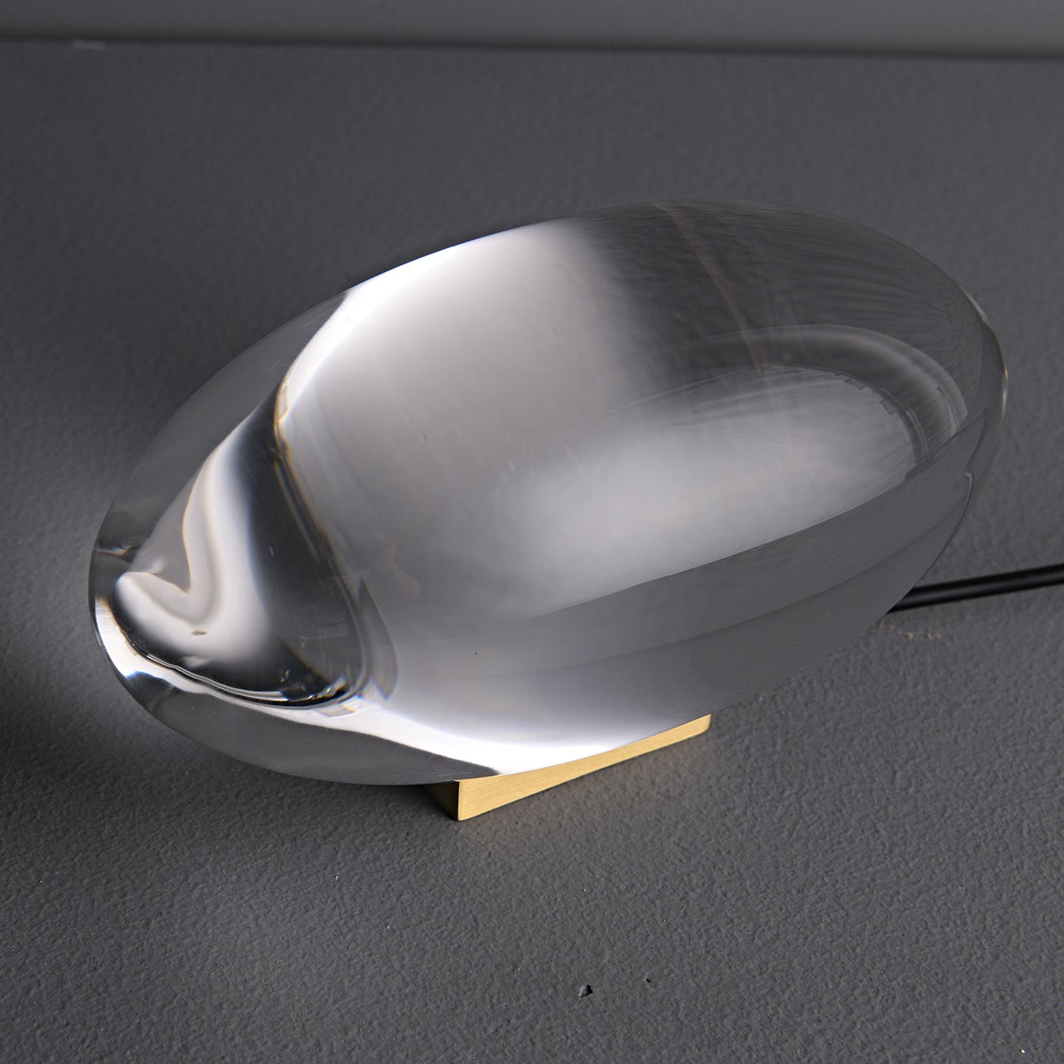 Marsman-tafellamp — oogvormige lichtprojectie op de muur, zachte gloed