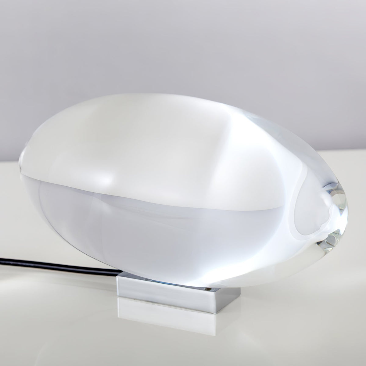 Marsman-tafellamp — oogvormige lichtprojectie op de muur, zachte gloed