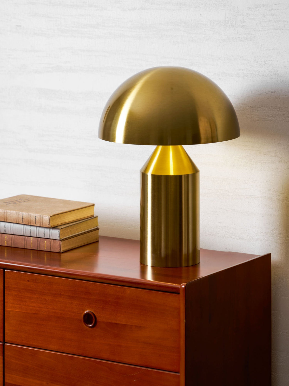 Geometrische Metalllampe — italienisches Design, 2 Größen, 5 Oberflächen