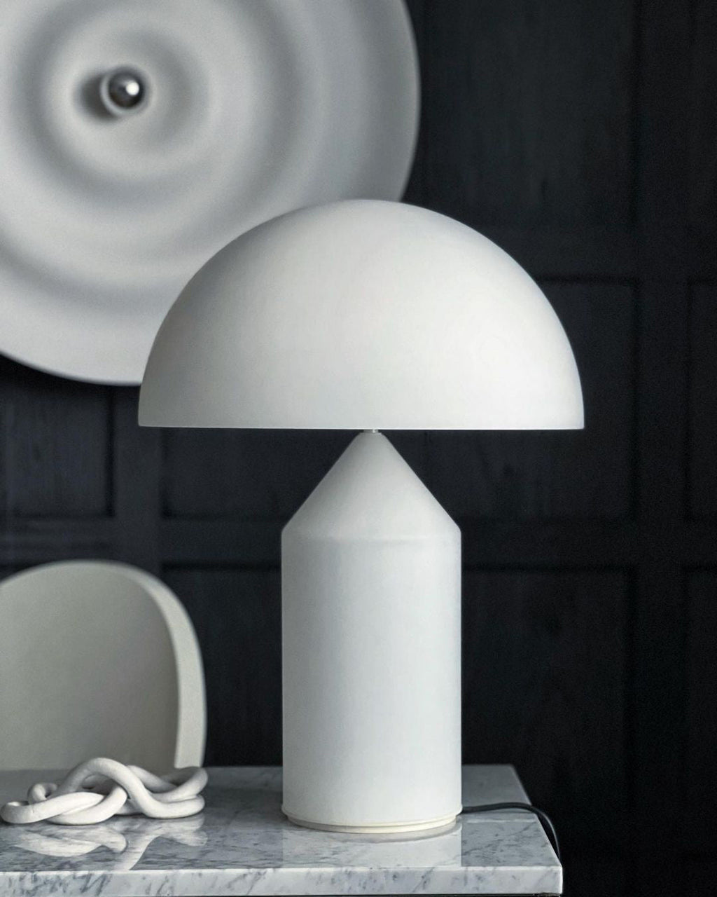 Geometrische Metalllampe — italienisches Design, 2 Größen, 5 Oberflächen