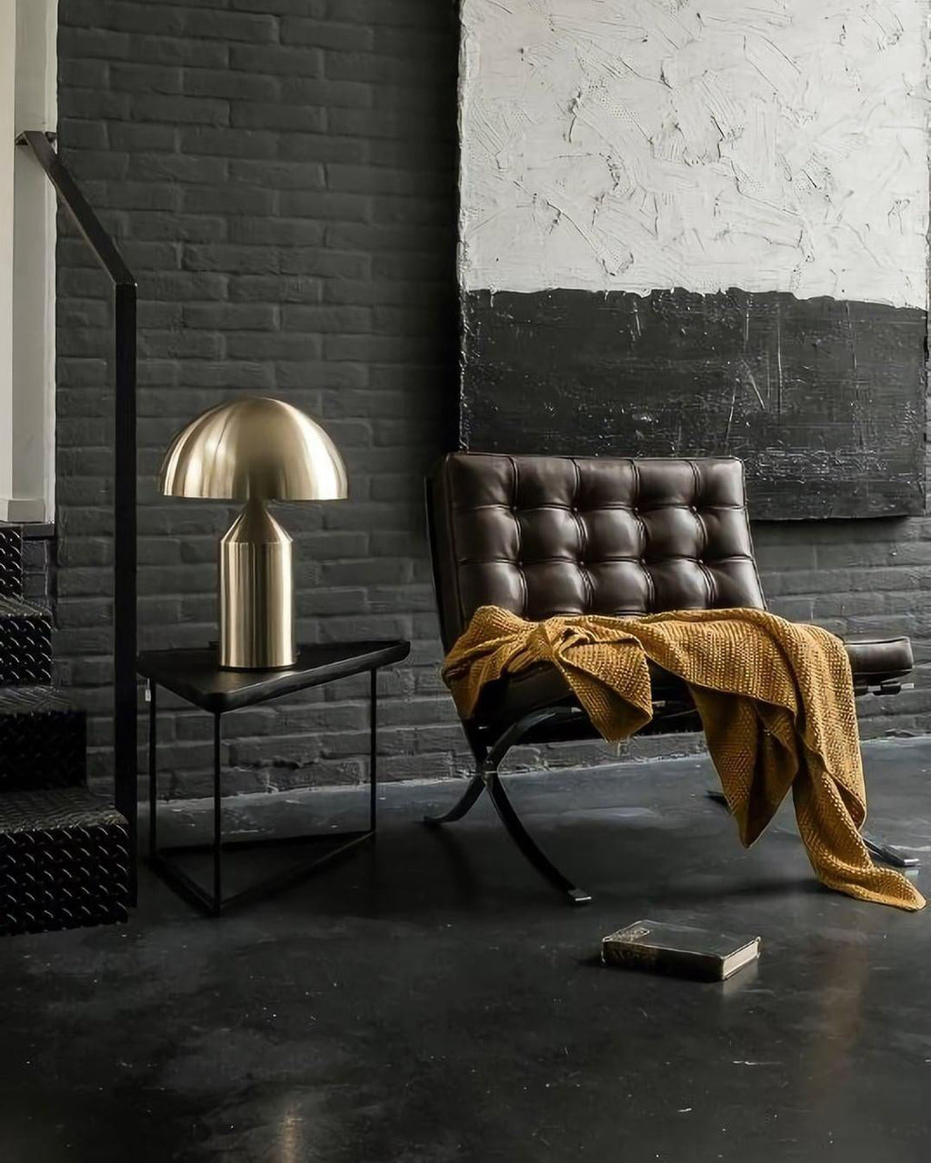 Geometrische Metalllampe — italienisches Design, 2 Größen, 5 Oberflächen