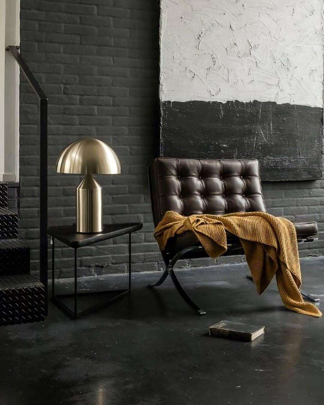 Geometrische Metalllampe — italienisches Design, 2 Größen, 5 Oberflächen