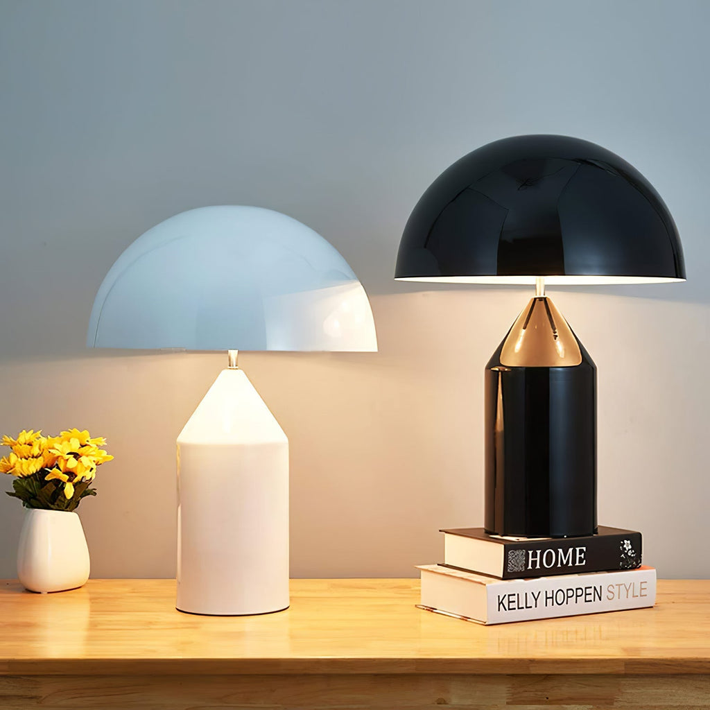 Geometrische Metalllampe — italienisches Design, 2 Größen, 5 Oberflächen
