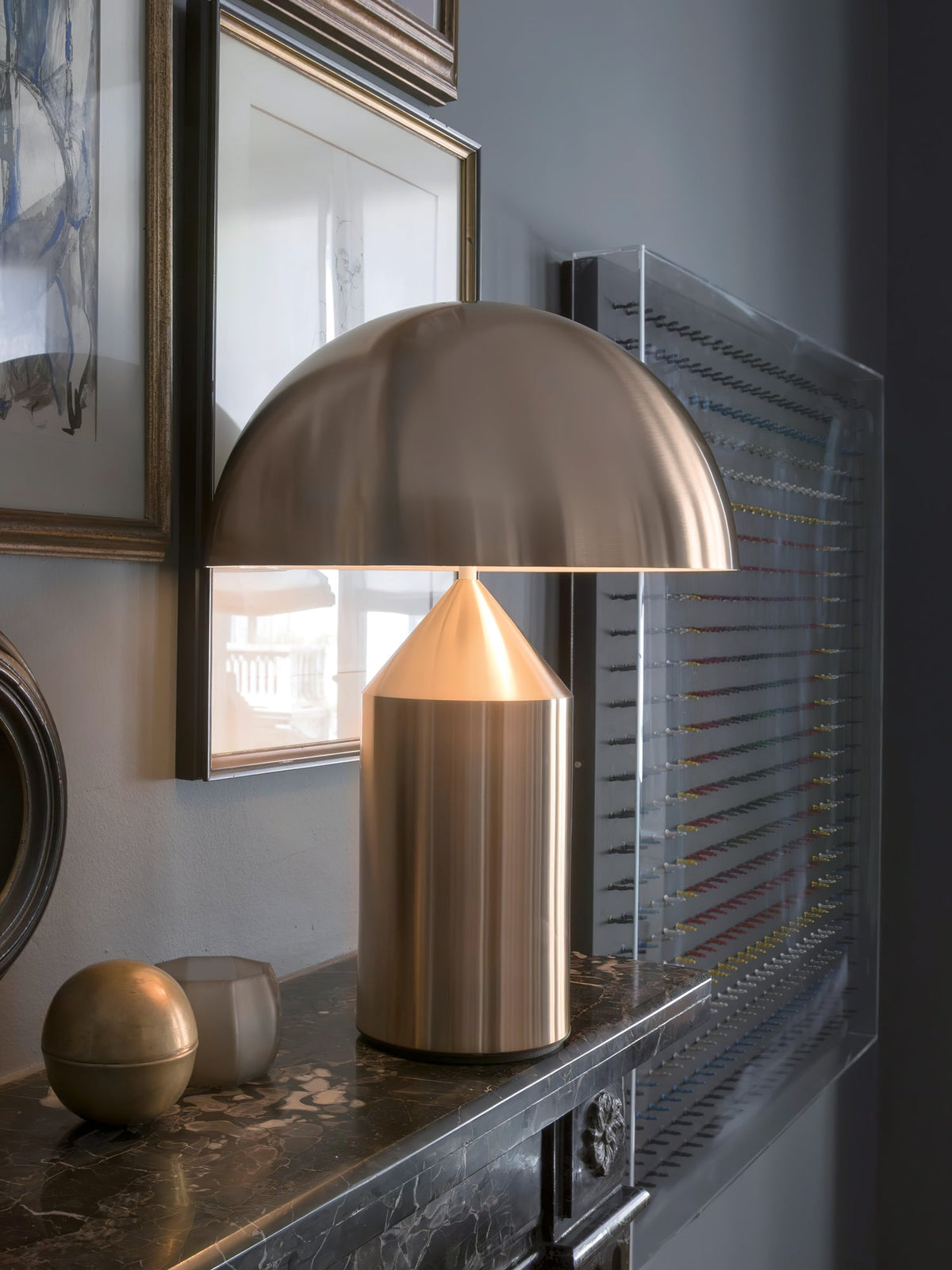 Geometrische Metalllampe — italienisches Design, 2 Größen, 5 Oberflächen