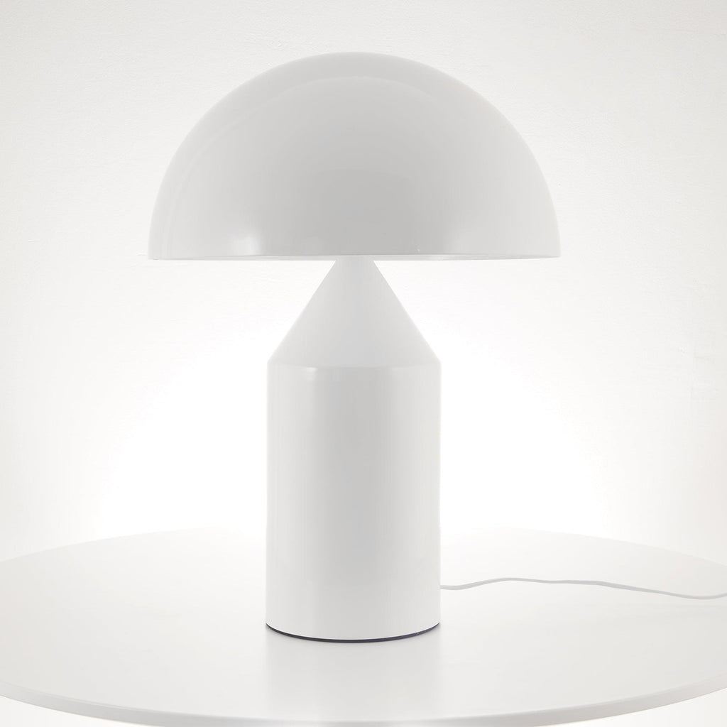 Geometrische Metalllampe — italienisches Design, 2 Größen, 5 Oberflächen