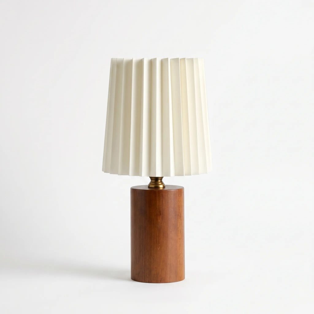 Vintage Style Pleated Table Lamp -  Reading In Bed - Wildoxy