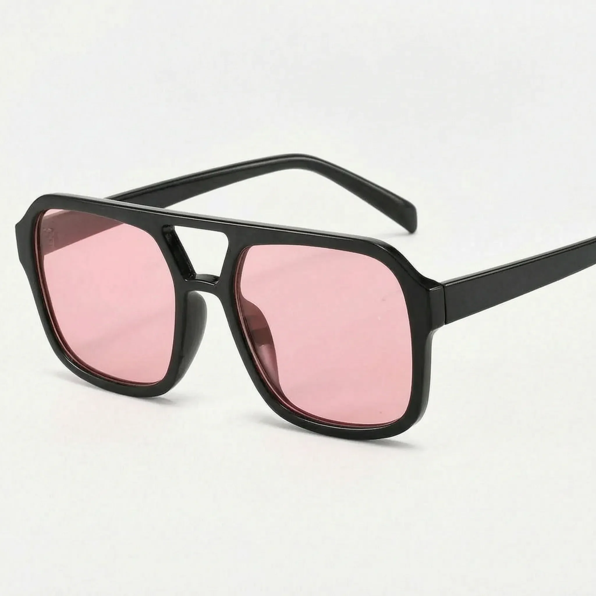 Oversized Aviator Sunglasses -  Driving In Sunlight - Wildoxy