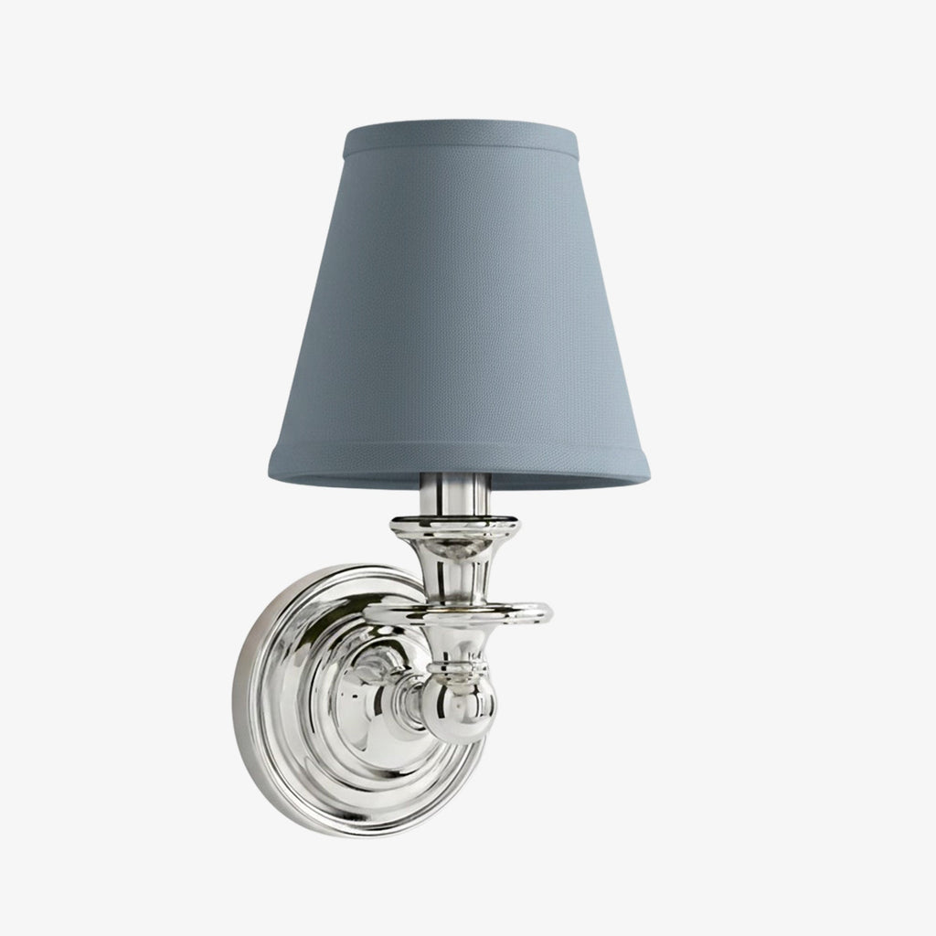 Vägglampa i smidesjärn — tygskärm, svanhalsarm