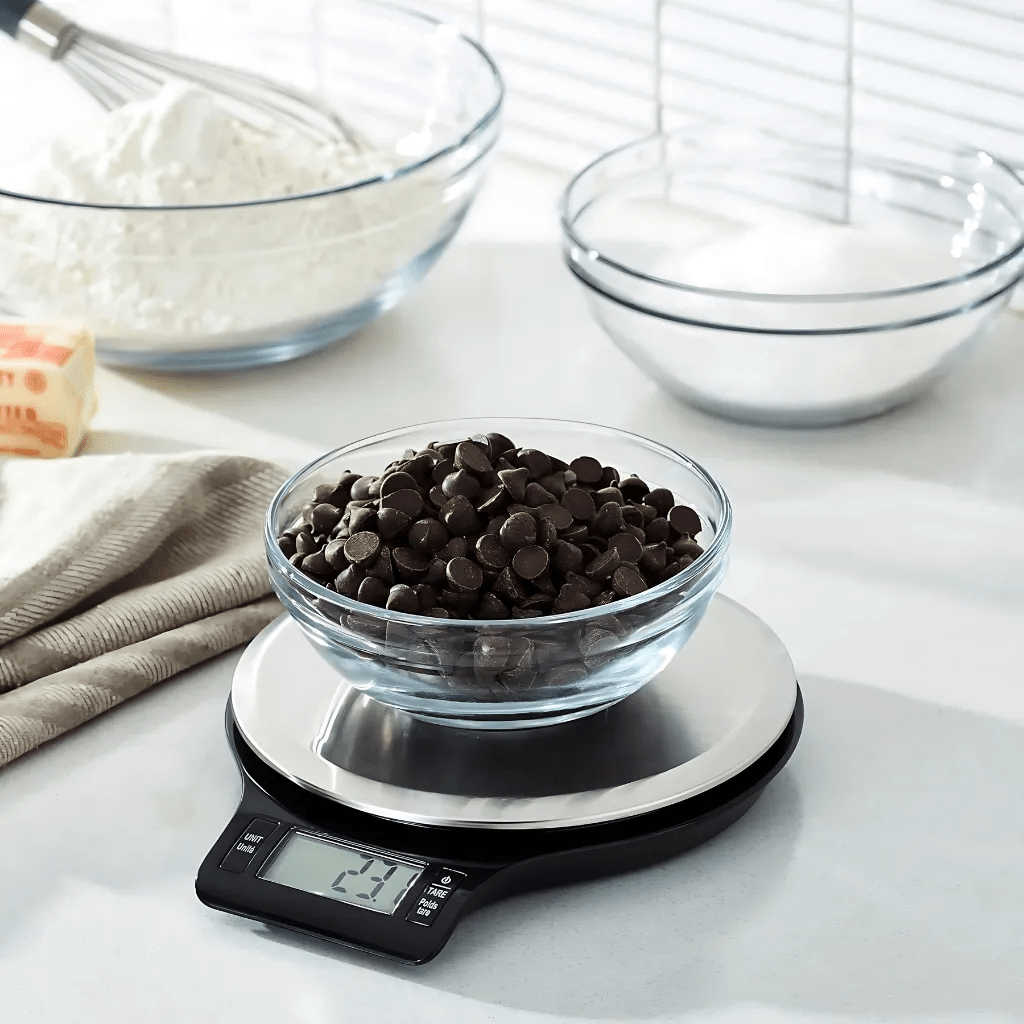 ChefNova Digital Kitchen Scale — Clear LCD Display and Precise Readings