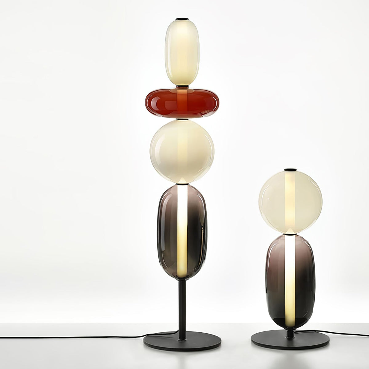LED-golvlampa i glas, 130 eller 160 cm, röd vit svart