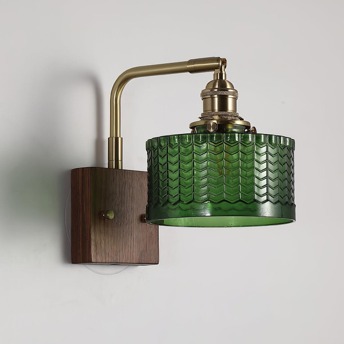 Lampă de perete verde — bază din lemn, abajur din sticlă, model solzi