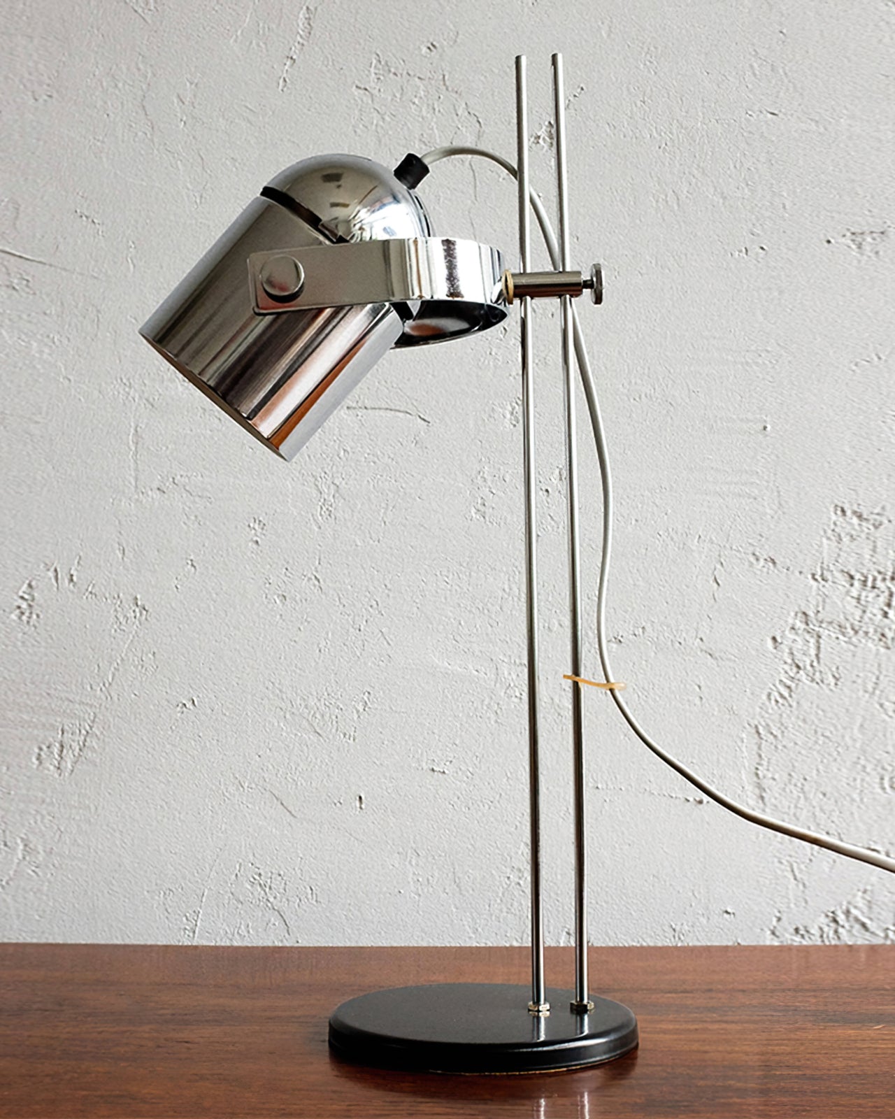 Aureli Height-Adjustable Table Lamp – Warm Ambient Glow