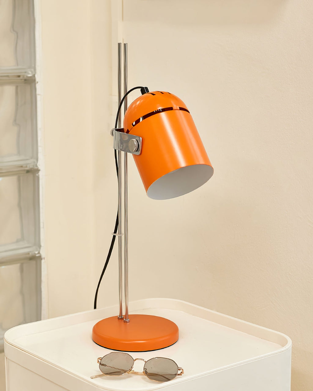 Aureli Height-Adjustable Table Lamp – Warm Ambient Glow