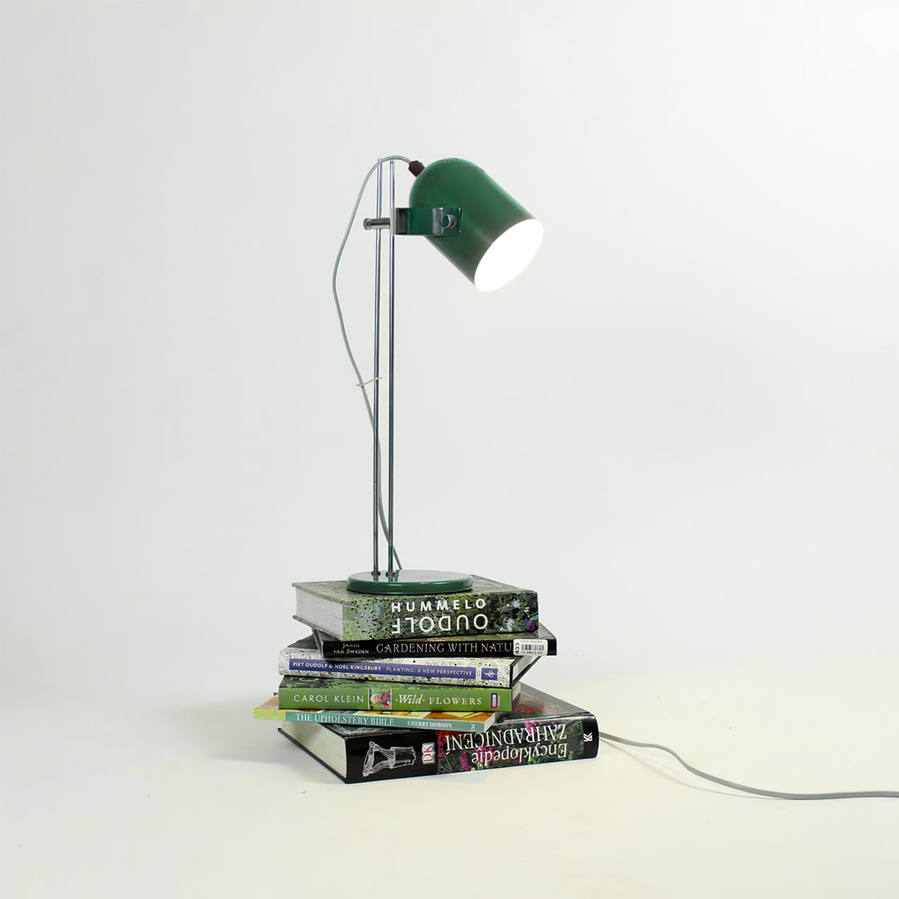 Aureli Height-Adjustable Table Lamp – Warm Ambient Glow