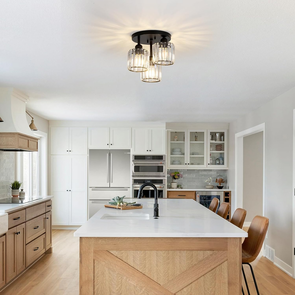 Candeeiro de teto moderno em cristal — montagem semi-embutida, design com três lâmpadas