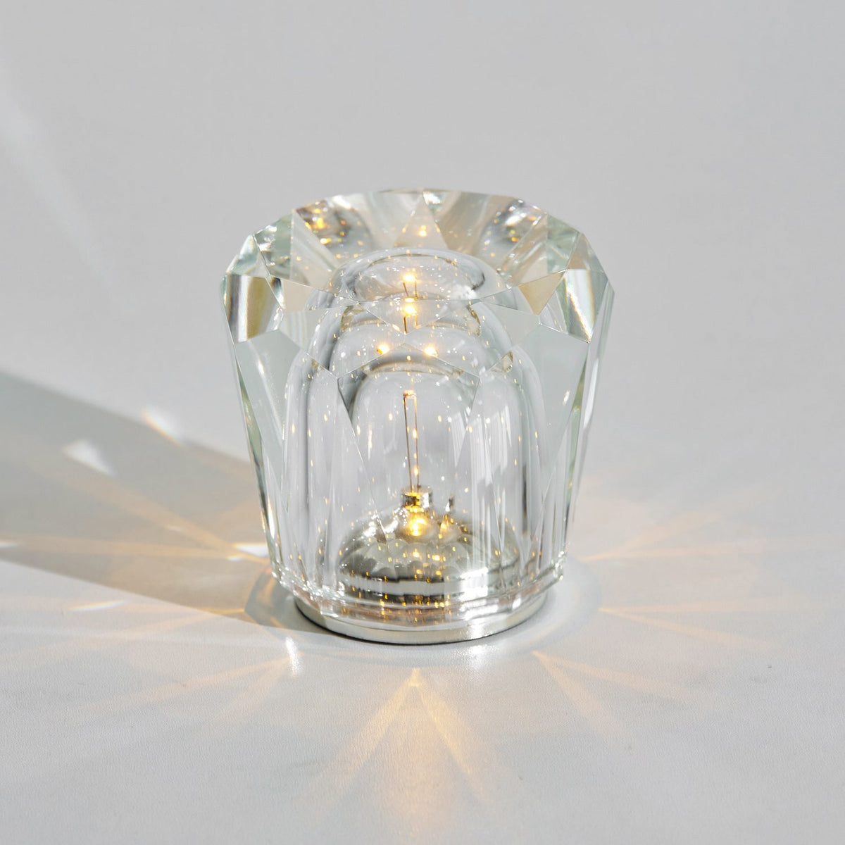 Timanttikristallivalaisin — langaton, himmennettävä, Ø 8.2 × K 9 cm